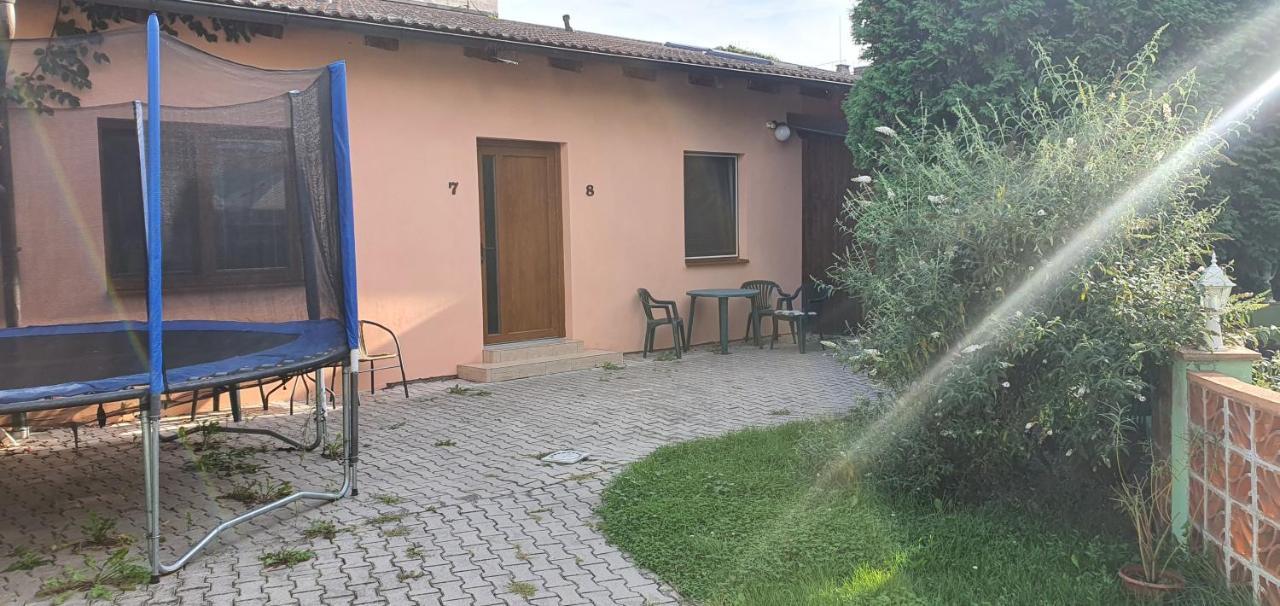 Penzion U Kohoutka Pardubice Exterior photo